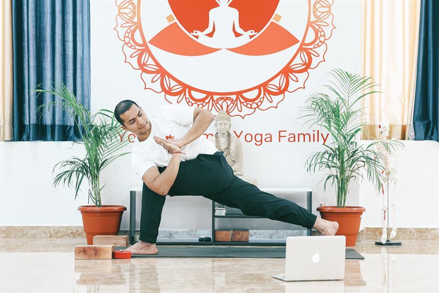 200 hour online yoga course